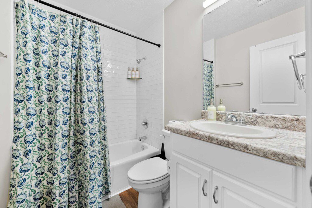 aqduowc0ug4e2ty6yyzp